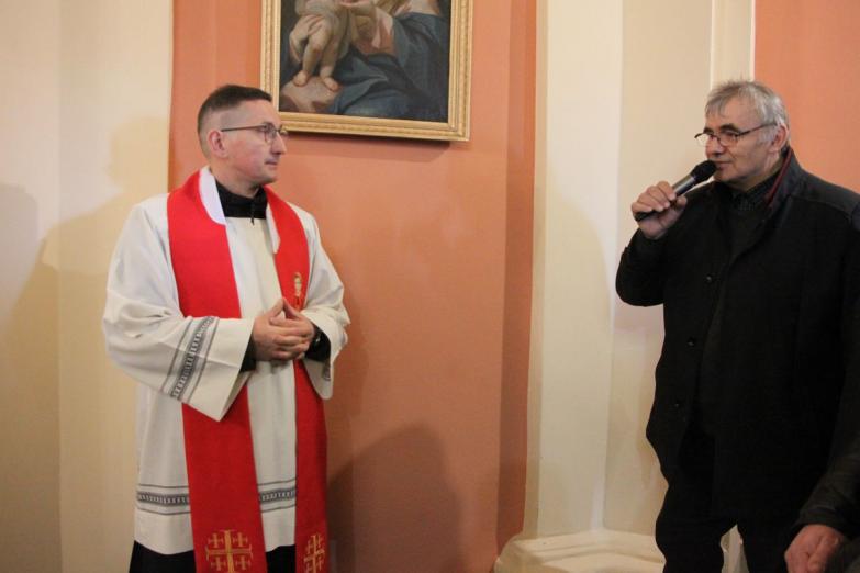 Mężczyźni przeszli ulicami miasta odmawiając Różaniec