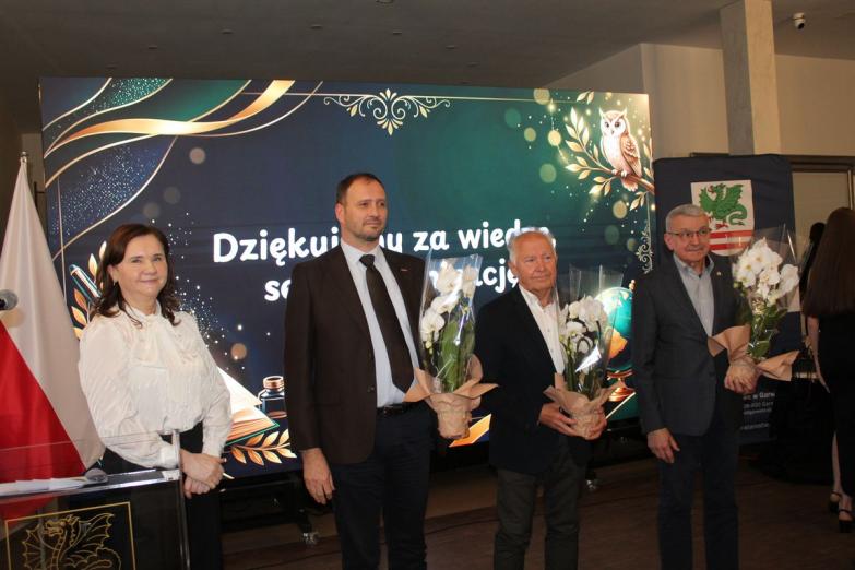 Powiatowy Dzień Edukacji. Nagrodzono nauczycieli i uczniów
